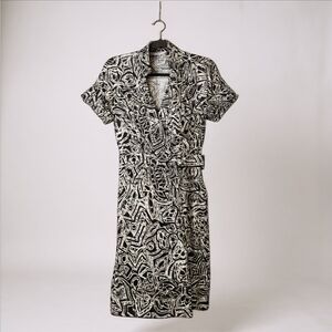 Diane Von Furstenberg Silk Wrap  Dress Buckle Trim Brown White Print Size 6